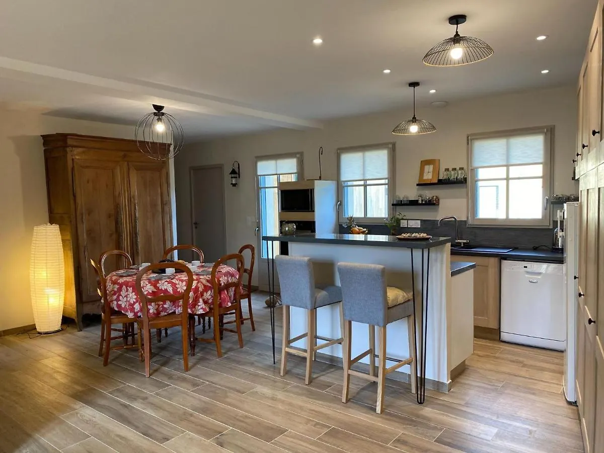 Comfortable Cottage In A Peaceful Location In The Rance Valley, St Suliac Saint-Suliac Сasa de vacaciones